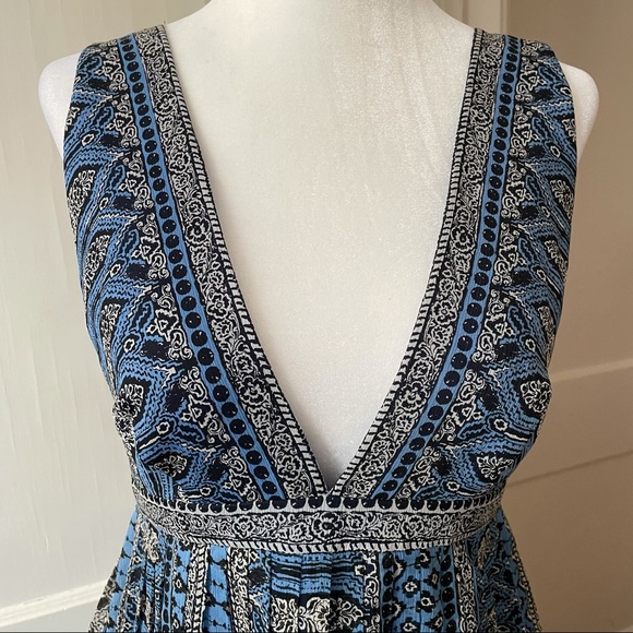 🌸7.  J.Crew silk size 4 silk 
Designer collection - Picture 8 of 11